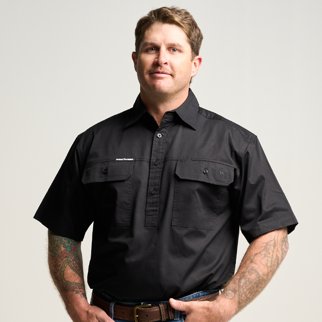 KILCOY | Mens Half Button Short Sleeve Work Shirt - Black