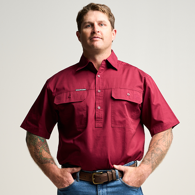 KILCOY | Mens Half Button Short Sleeve Work Shirt - Burgundy